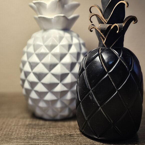 Pineapple Decor - Picture 2 of 5